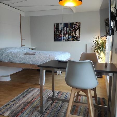 Studio Avec Terrasse Proche Des Transports. Issy-les-Moulineaux Exterior photo