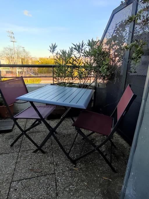Studio Avec Terrasse Proche Des Transports. Issy-les-Moulineaux Exterior photo