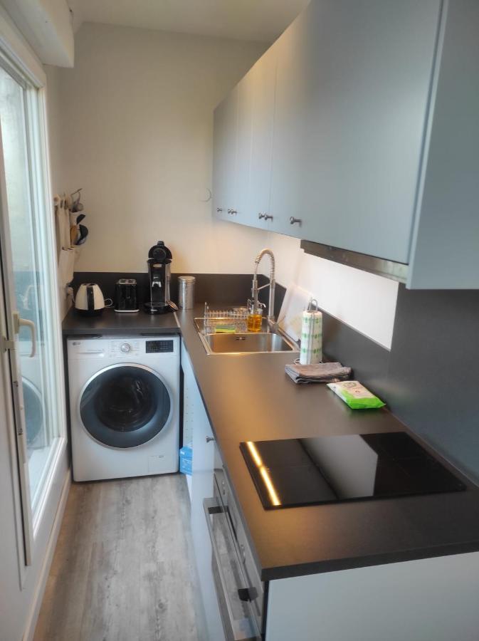 Studio Avec Terrasse Proche Des Transports. Issy-les-Moulineaux Exterior photo