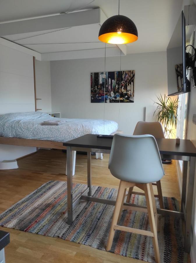 Studio Avec Terrasse Proche Des Transports. Issy-les-Moulineaux Exterior photo